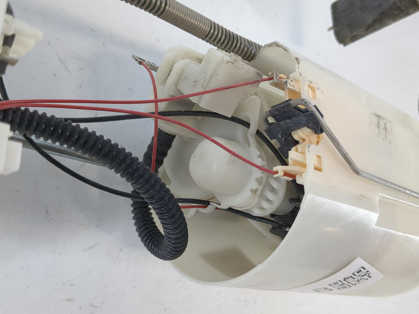 2014-2018 Ford Transit Connect Electrical Gas Fuel Pump Assembly - Oemusedautoparts1.com