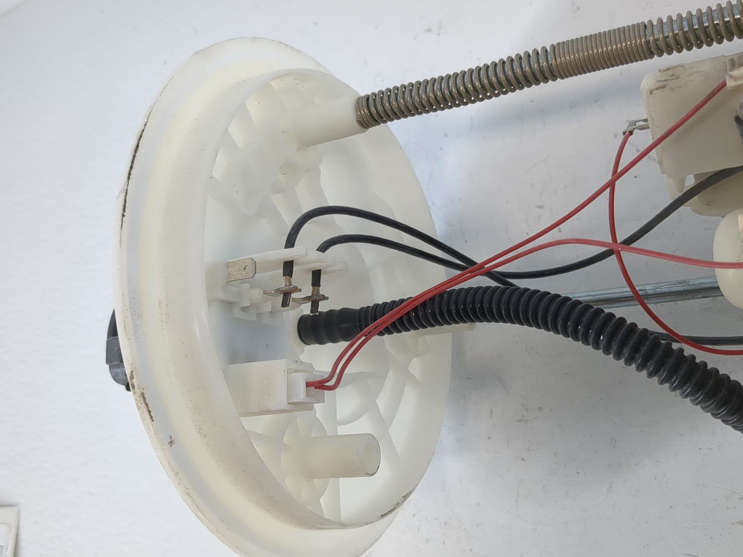 2014-2018 Ford Transit Connect Electrical Gas Fuel Pump Assembly - Oemusedautoparts1.com