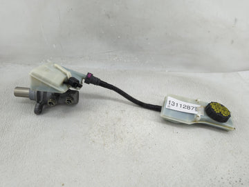 2014-2018 Ford Transit Connect Brake Master Cylinder - Oemusedautoparts1.com