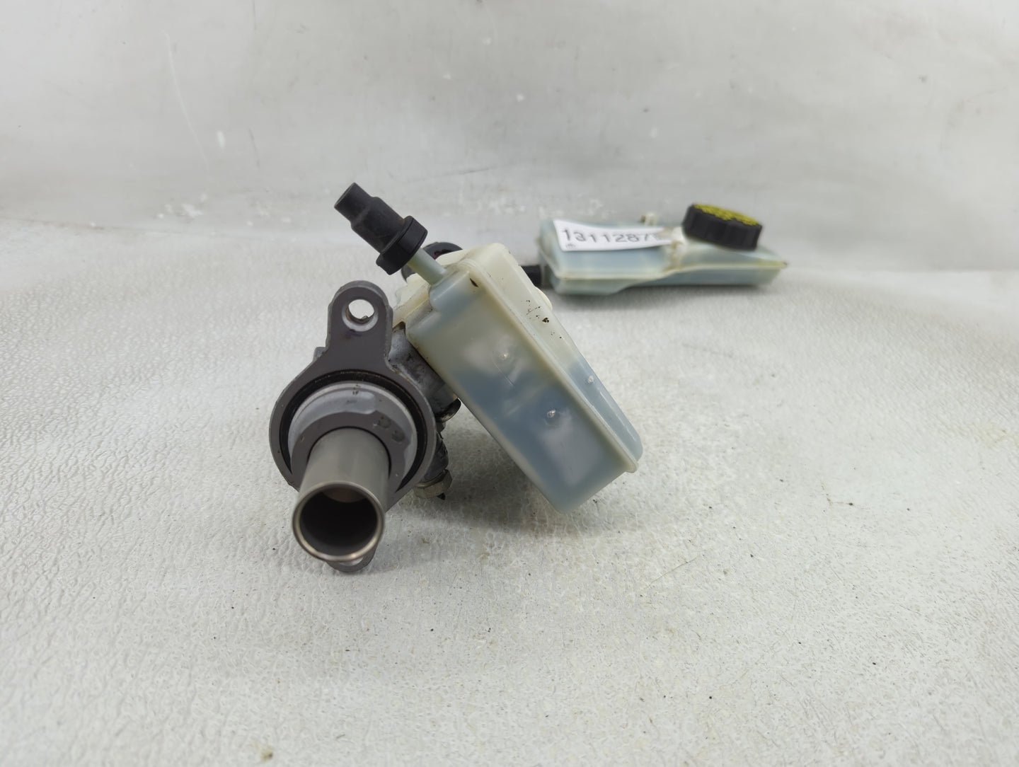 2014-2018 Ford Transit Connect Brake Master Cylinder - Oemusedautoparts1.com