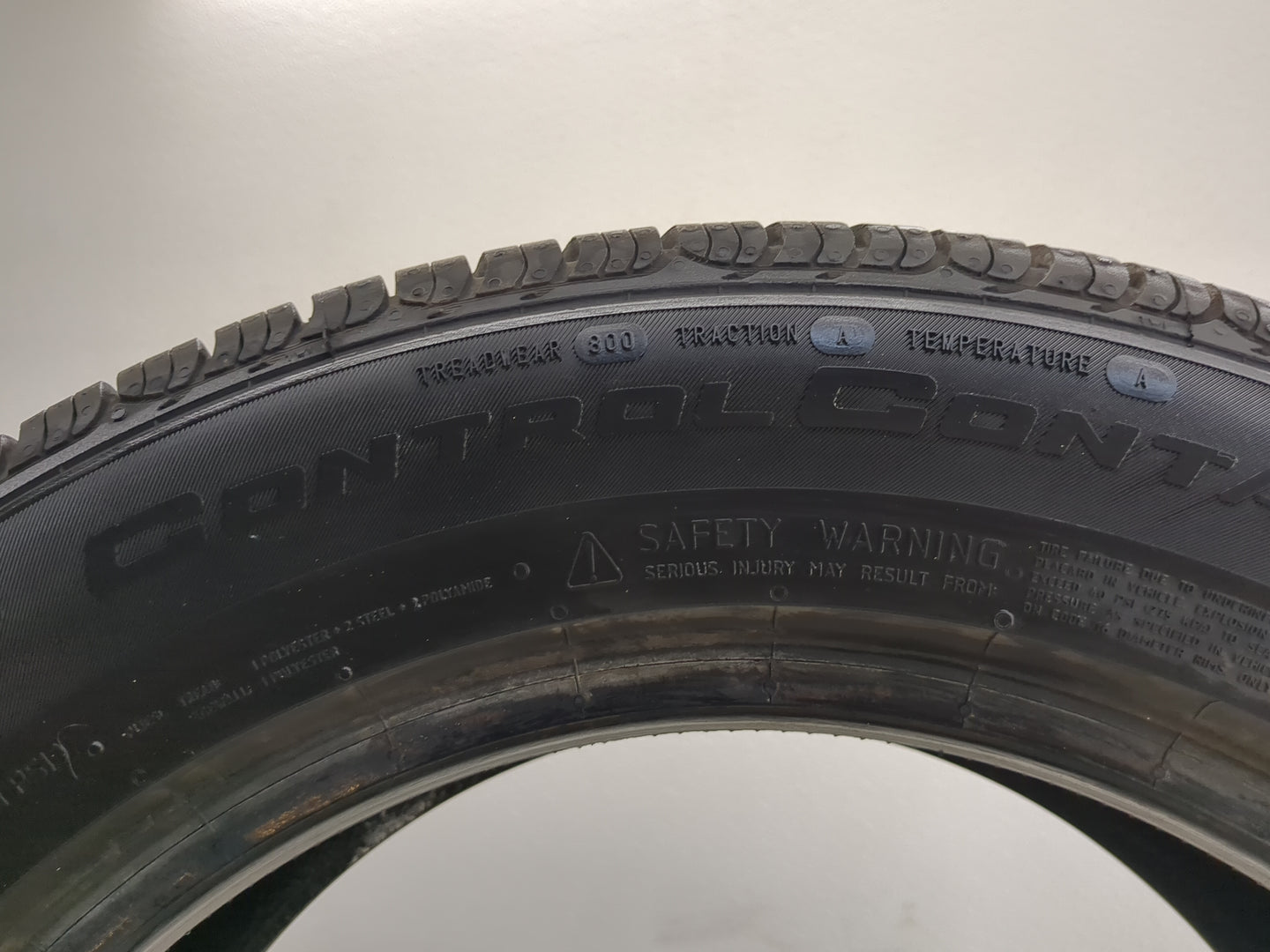 Used Tire 215/55R16 CONTINENTAL CONTROL CONTACT TOUR A/S PLUS 97H - 7.5/32 - Oemusedautoparts1.com