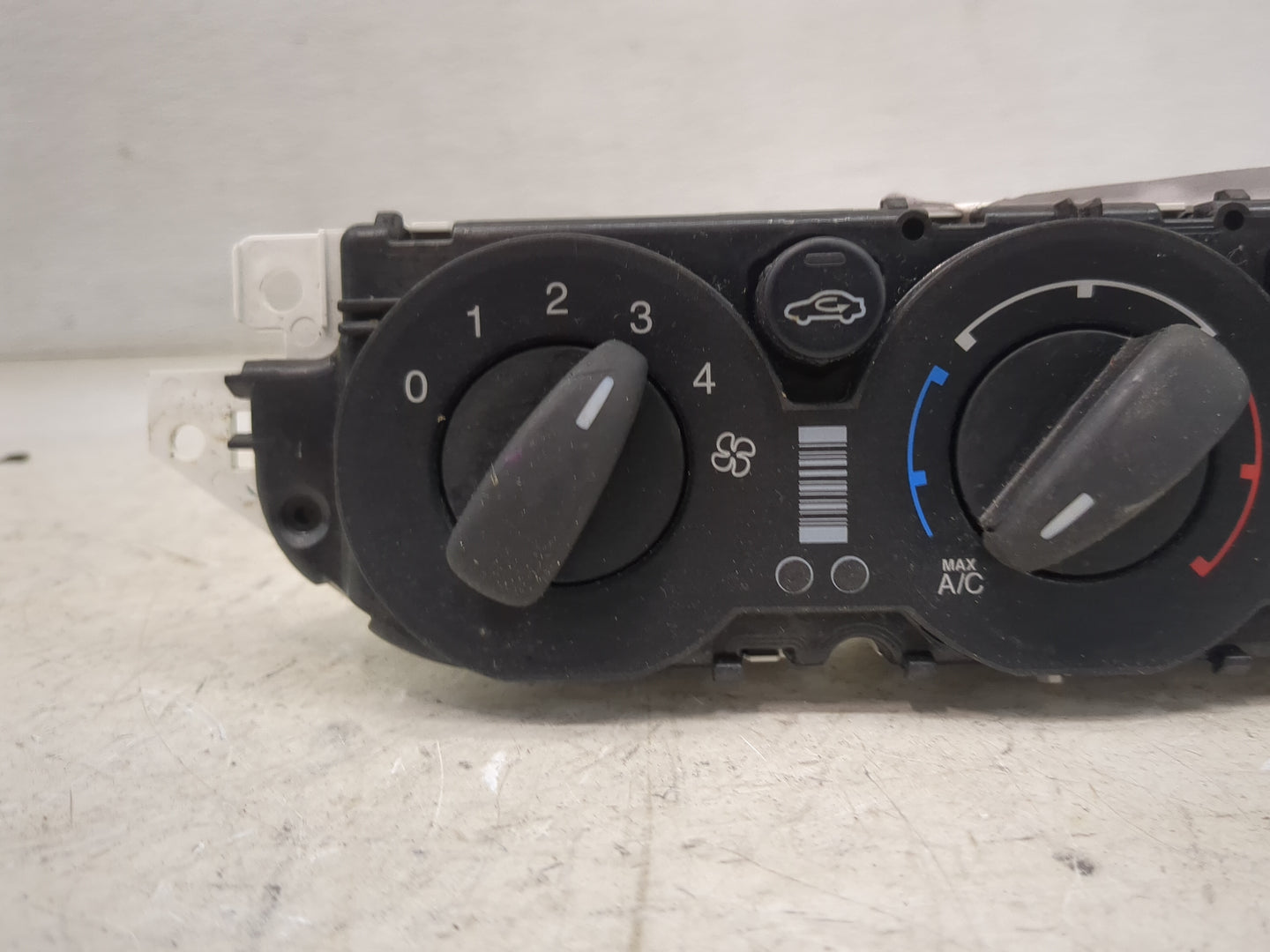 2014-2018 Ford Transit Connect Climate Control Module Temperature AC/Heater Replacement P/N:AM5T-18549 DT1T-19980 Fits OEM U