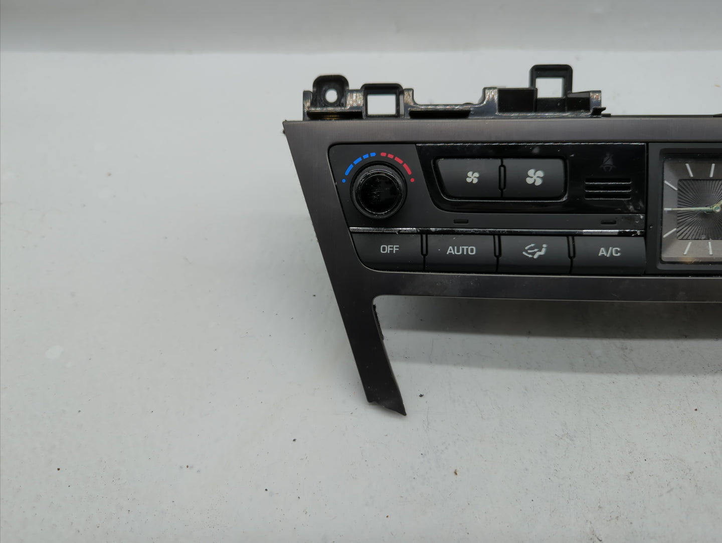 2017 Genesis G80 Climate Control Module Temperature AC/Heater Replacement P/N:97250-B1XXX 97250-B1120 Fits Fits 2015 2016 OE