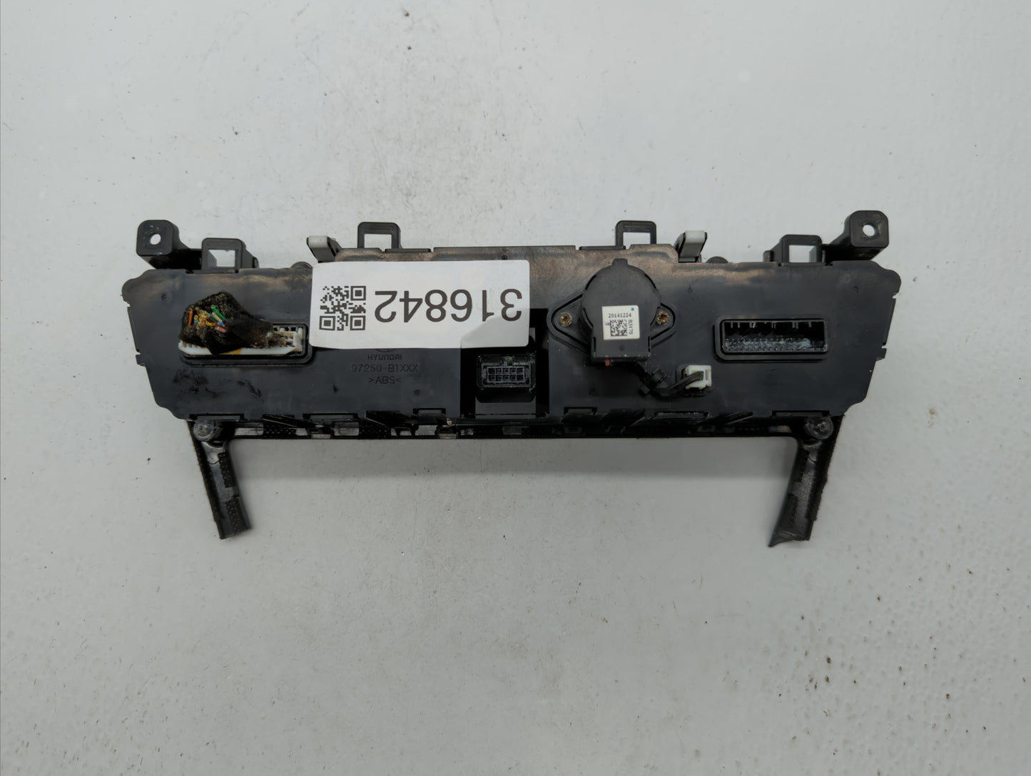 2017 Genesis G80 Climate Control Module Temperature AC/Heater Replacement P/N:97250-B1XXX 97250-B1120 Fits Fits 2015 2016 OE