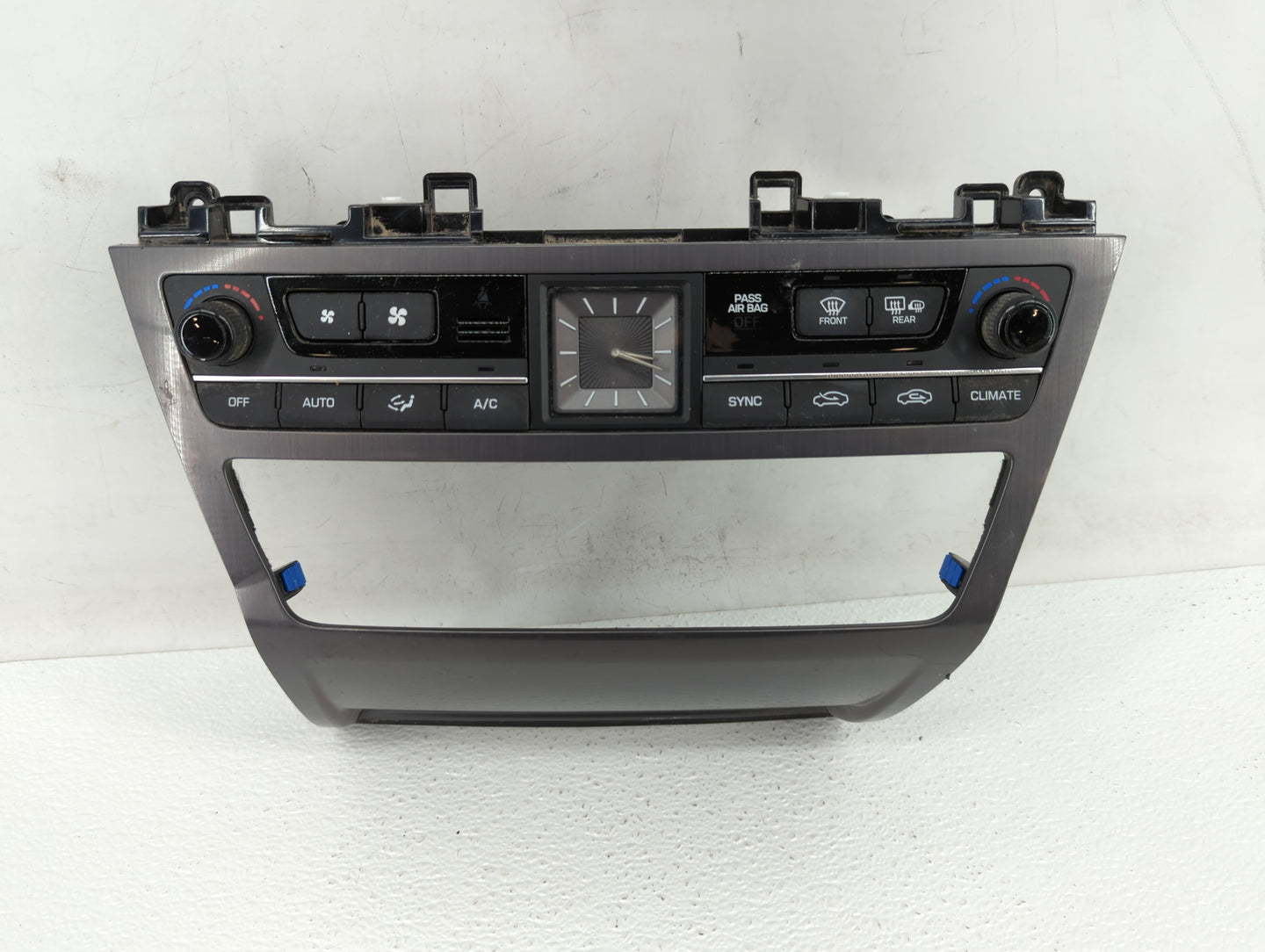 2017 Genesis G80 Climate Control Module Temperature AC/Heater Replacement P/N:84740-B1000 97250-B1XXX Fits Fits 2015 2016 OE
