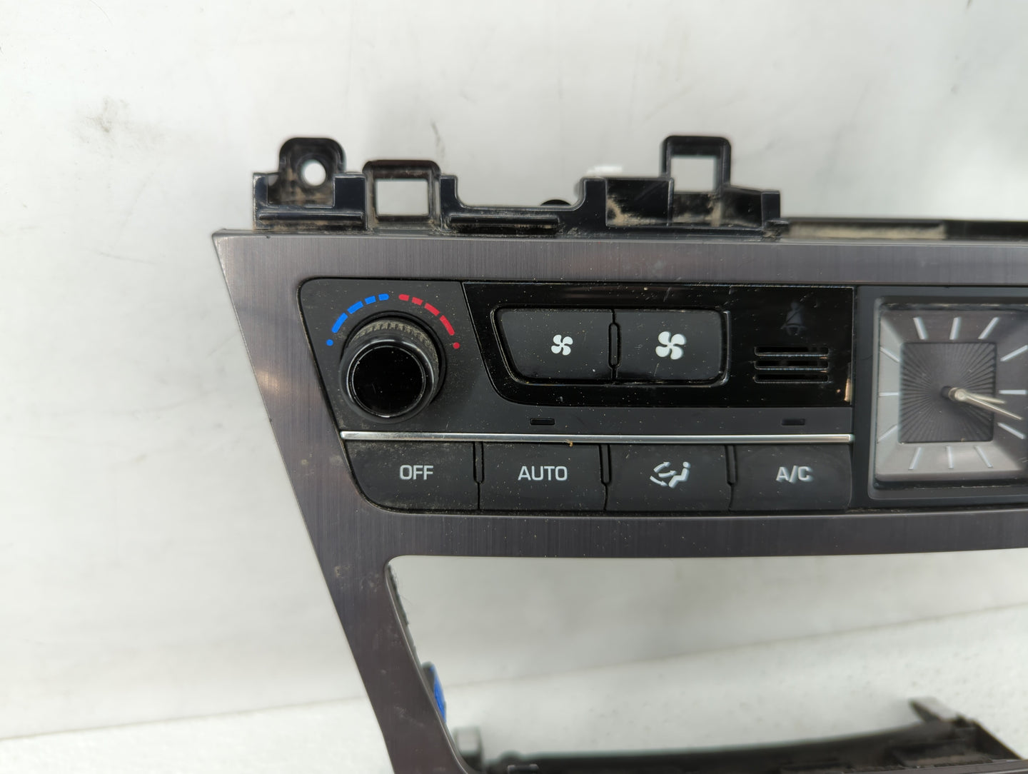 2017 Genesis G80 Climate Control Module Temperature AC/Heater Replacement P/N:84740-B1000 97250-B1XXX Fits Fits 2015 2016 OE