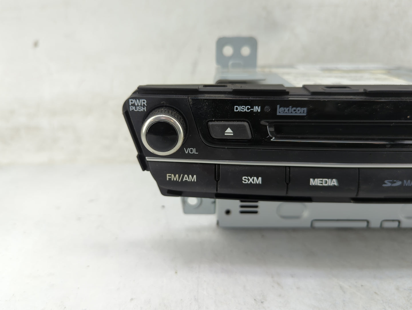 2015 Genesis Genesis Radio AM FM Cd Player Receiver Replacement P/N:96560-B1570 LND2570ENDH, YZP-RBDAG332A, 7414A-RBDAG332A 