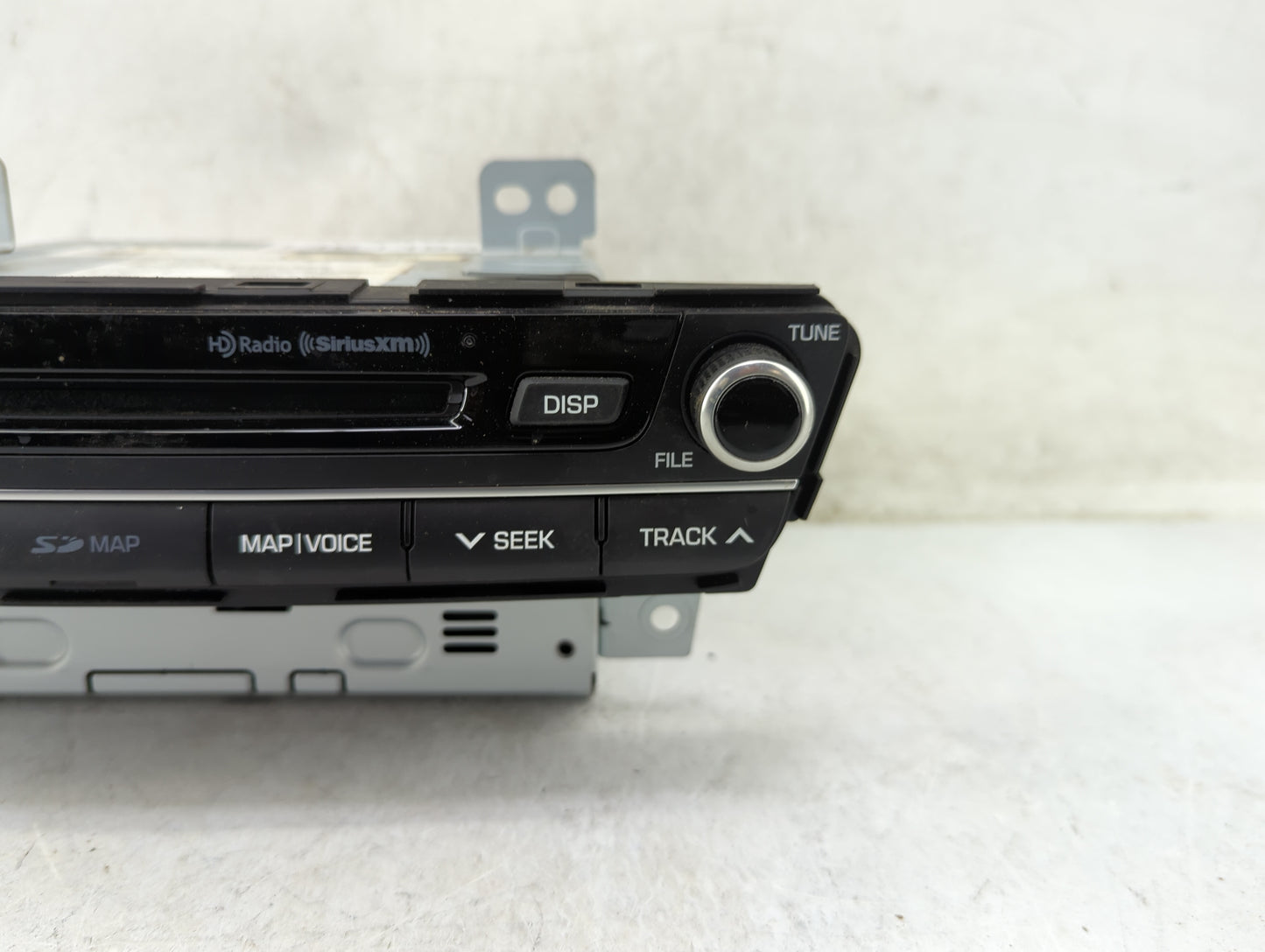 2015 Genesis Genesis Radio AM FM Cd Player Receiver Replacement P/N:96560-B1570 LND2570ENDH, YZP-RBDAG332A, 7414A-RBDAG332A 
