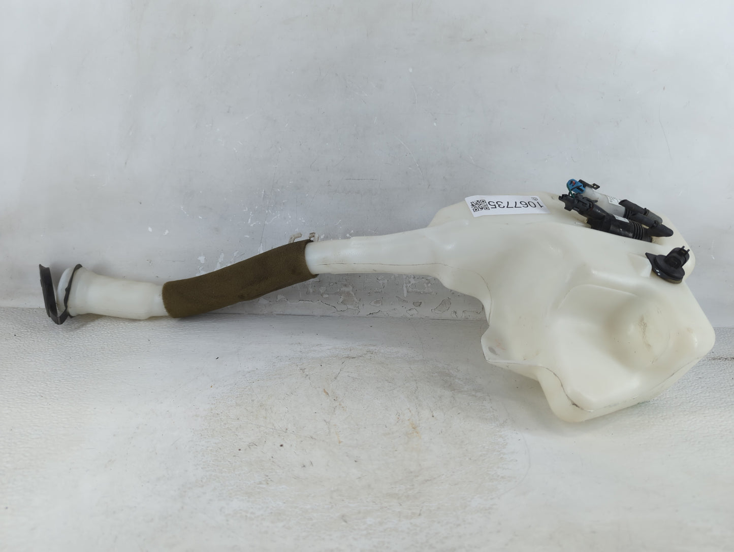 2010-2017 Gmc Acadia Windshield Washer Fluid Reservoir Bottle Oem - Oemusedautoparts1.com