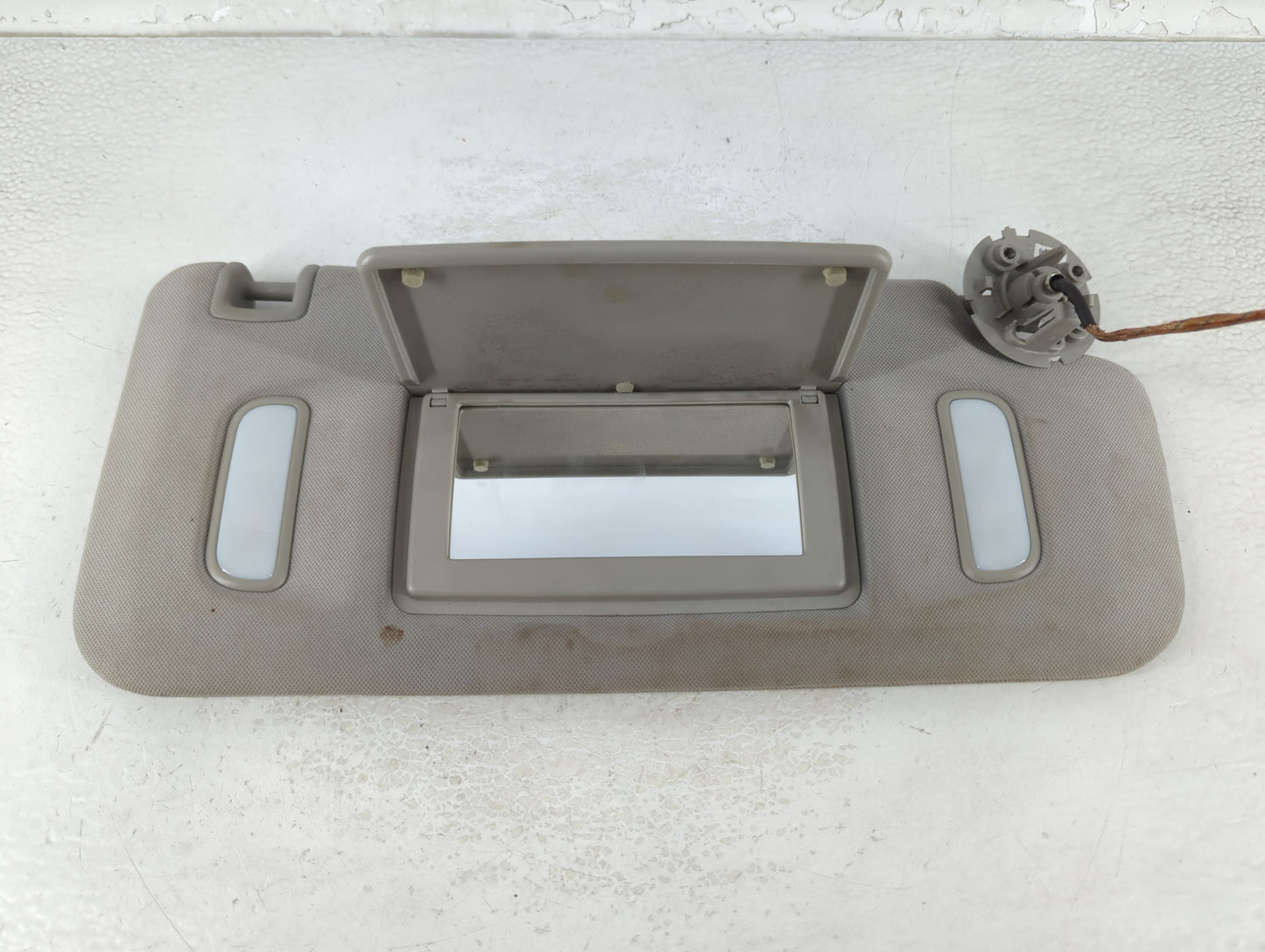 2007-2017 Gmc Acadia Sun Visor Shade Replacement Passenger Right Mirror Fits OEM Used Auto Parts - Oemusedautoparts1.com