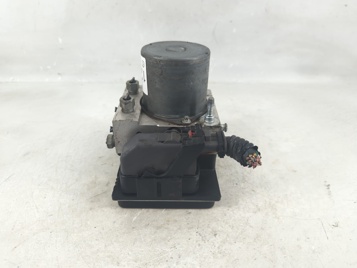 2012-2017 Gmc Acadia ABS Pump Control Module Replacement Fits Fits 2012 2013 2014 2015 2016 2017 OEM Used Auto Parts - Oemus