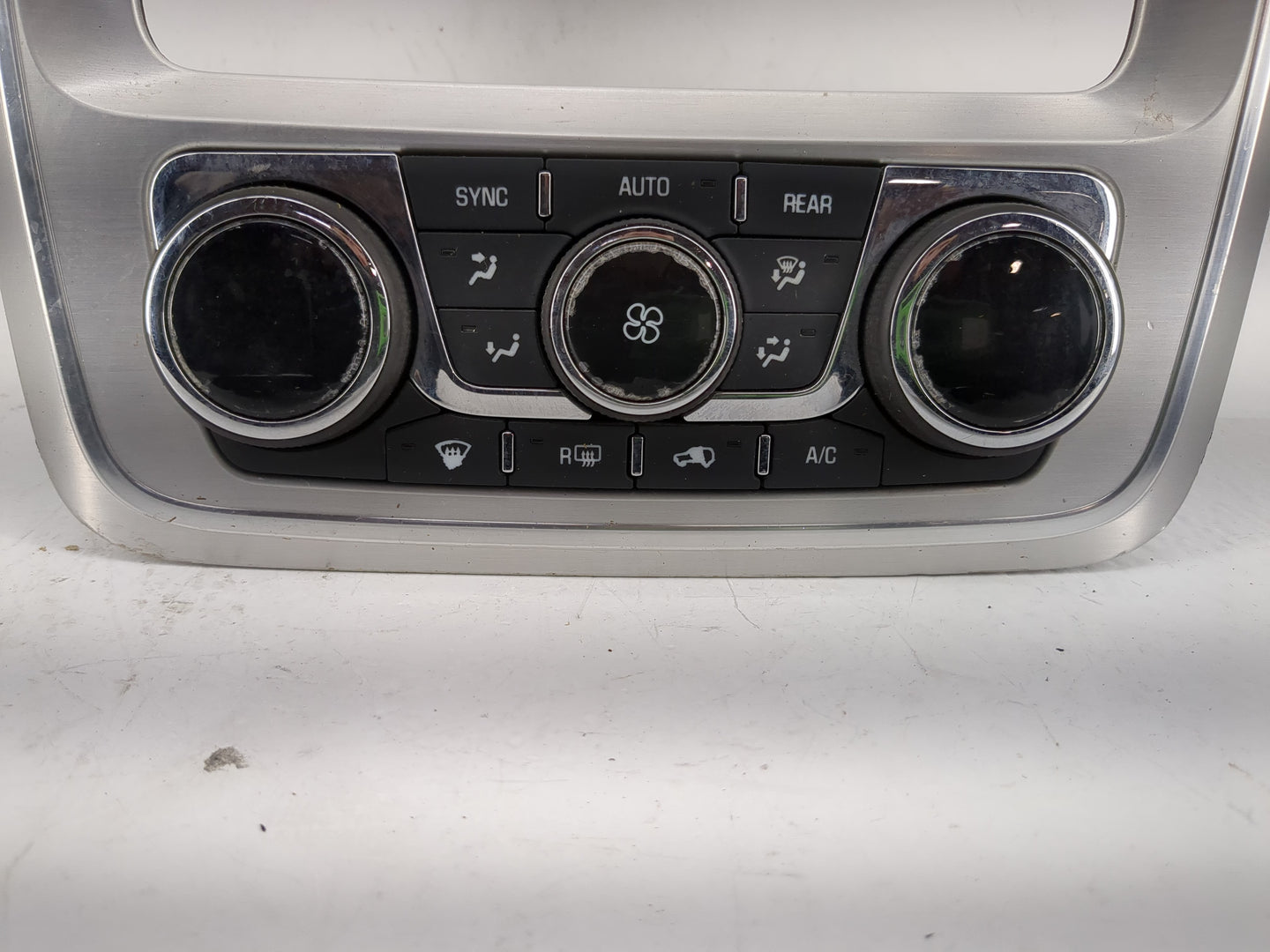 2013-2017 Gmc Acadia Climate Control Module Temperature AC/Heater Replacement P/N:22846347 23158334 Fits OEM Used Auto Parts