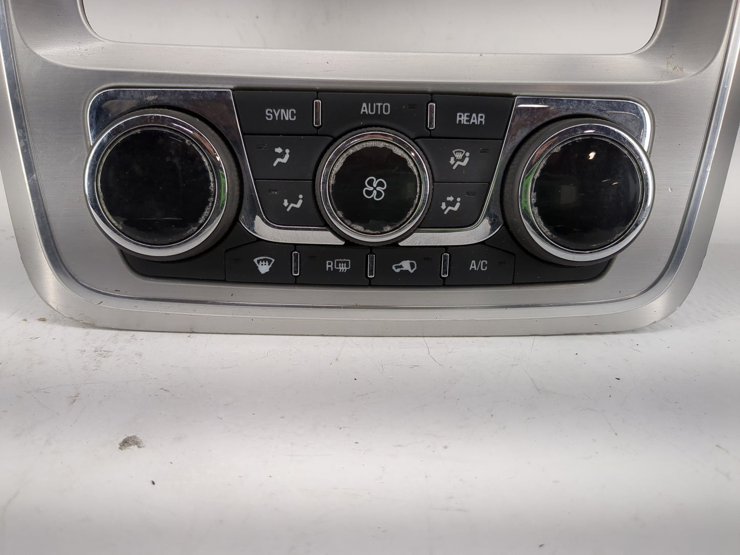 2013-2017 Gmc Acadia Climate Control Module Temperature AC/Heater Replacement P/N:22846347 23158334 Fits OEM Used Auto Parts