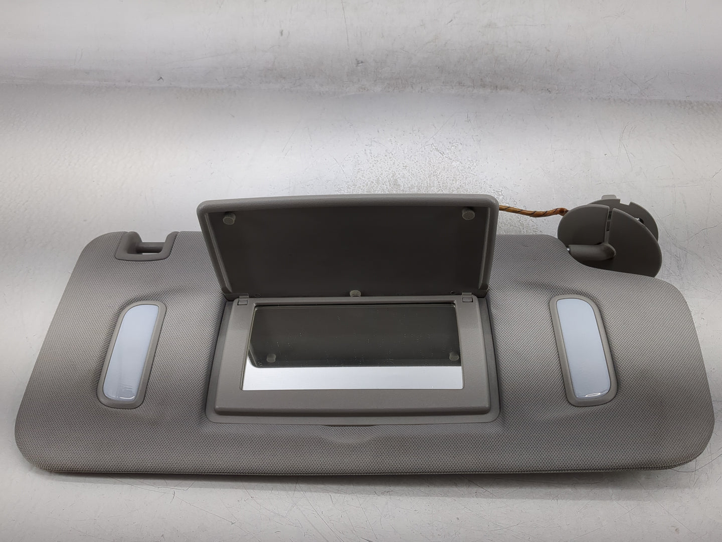 2007-2017 Gmc Acadia Sun Visor Shade Replacement Passenger Right Mirror Fits OEM Used Auto Parts - Oemusedautoparts1.com