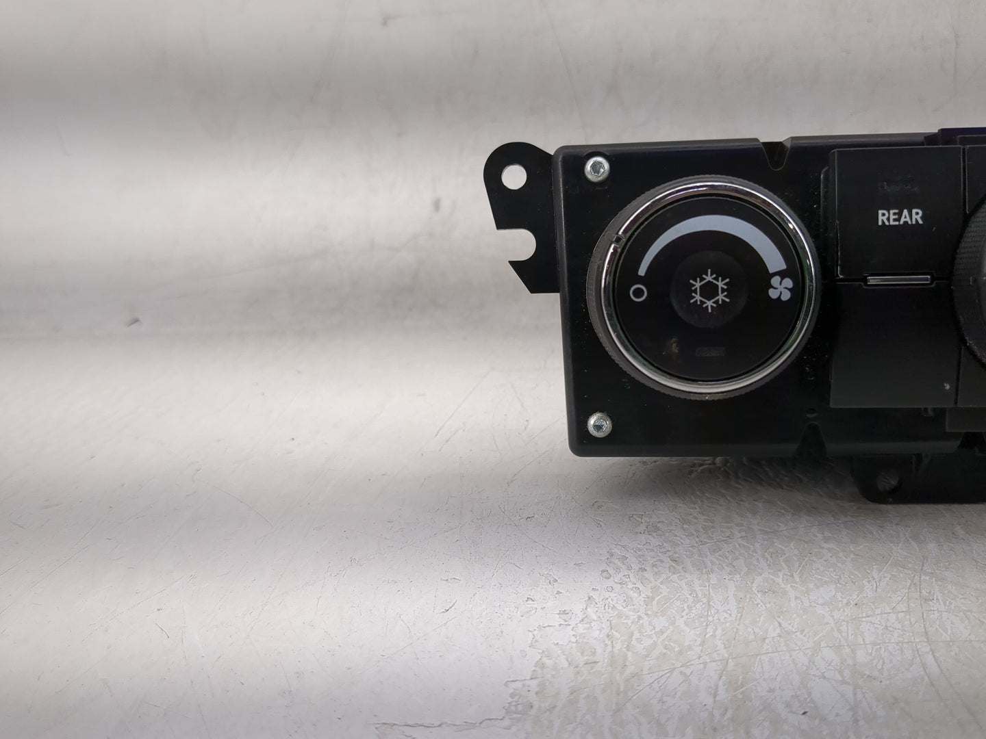 2013-2016 Gmc Acadia Climate Control Module Temperature AC/Heater Replacement P/N:22969801 Fits Fits 2013 2014 2015 2016 OEM