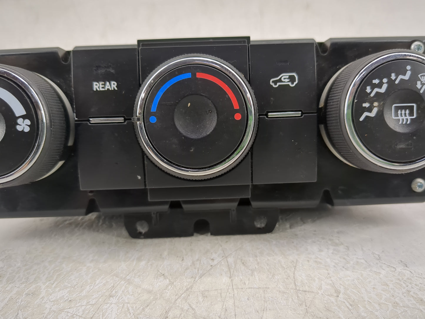 2013-2016 Gmc Acadia Climate Control Module Temperature AC/Heater Replacement P/N:22969801 Fits Fits 2013 2014 2015 2016 OEM