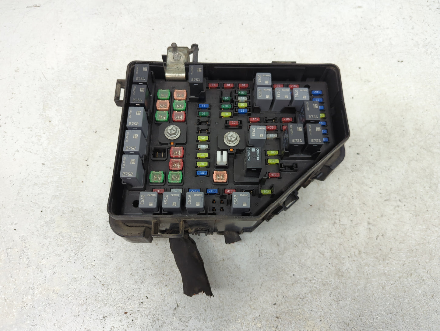 2015-2017 Gmc Acadia Fusebox Fuse Box Panel Relay Module P/N:P23436803 Fits Fits 2015 2016 2017 OEM Used Auto Parts - Oemuse