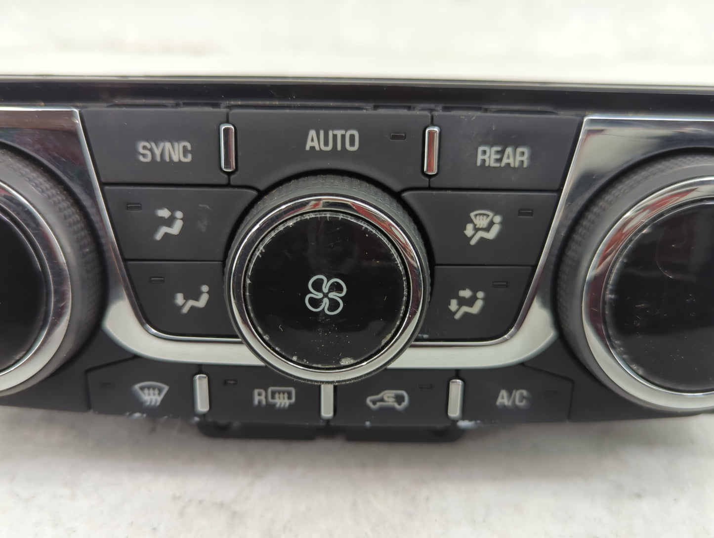 2013-2017 Gmc Acadia Climate Control Module Temperature AC/Heater Replacement P/N:23158334 3239800000000X Fits OEM Used Auto