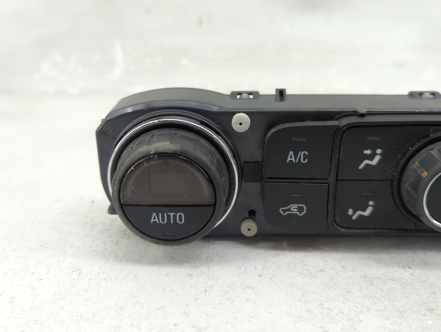 2013-2017 Gmc Acadia Climate Control Module Temperature AC/Heater Replacement P/N:84173748 7370200000000X Fits OEM Used Auto