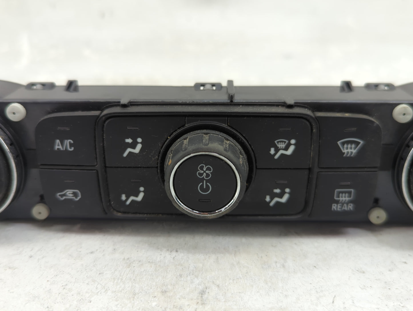 2013-2017 Gmc Acadia Climate Control Module Temperature AC/Heater Replacement P/N:84173748 7370200000000X Fits OEM Used Auto
