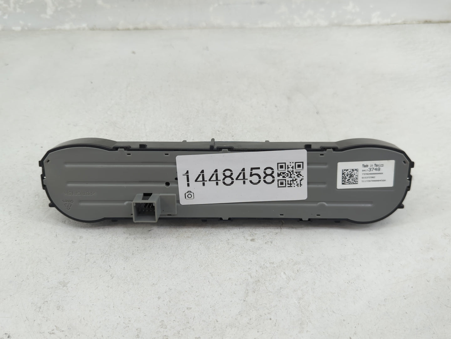 2013-2017 Gmc Acadia Climate Control Module Temperature AC/Heater Replacement P/N:84173748 7370200000000X Fits OEM Used Auto