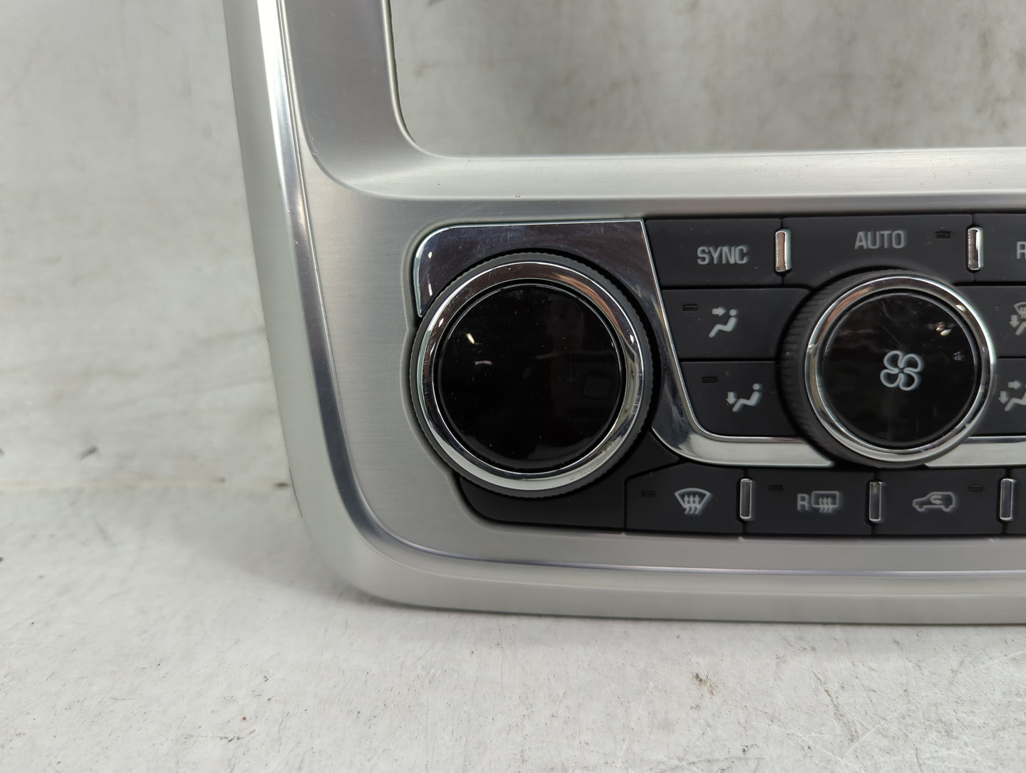 2013-2017 Gmc Acadia Climate Control Module Temperature AC/Heater Replacement P/N:23158334 3239800000000X Fits OEM Used Auto