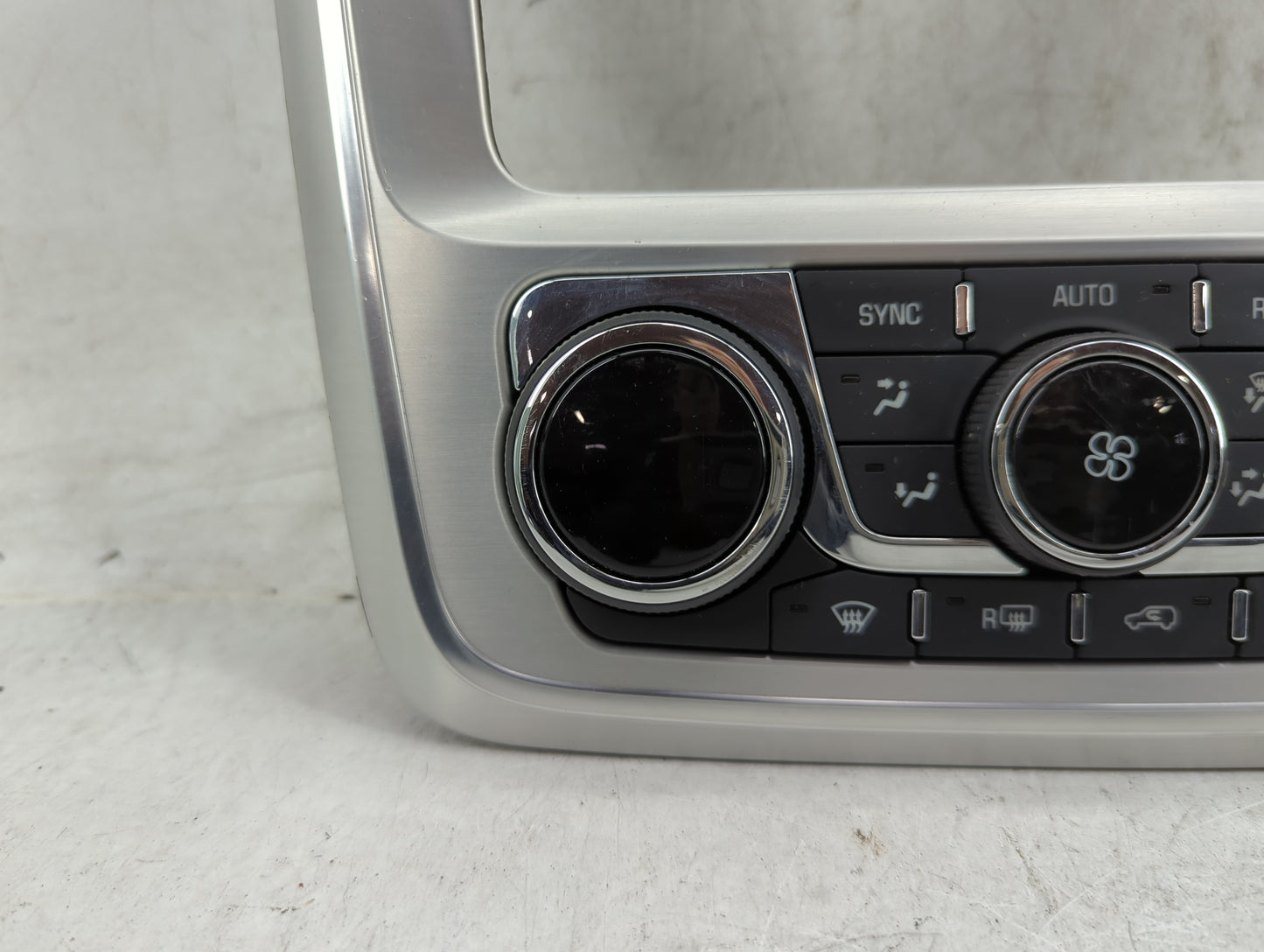 2013-2017 Gmc Acadia Climate Control Module Temperature AC/Heater Replacement P/N:23158334 3239800000000X Fits OEM Used Auto