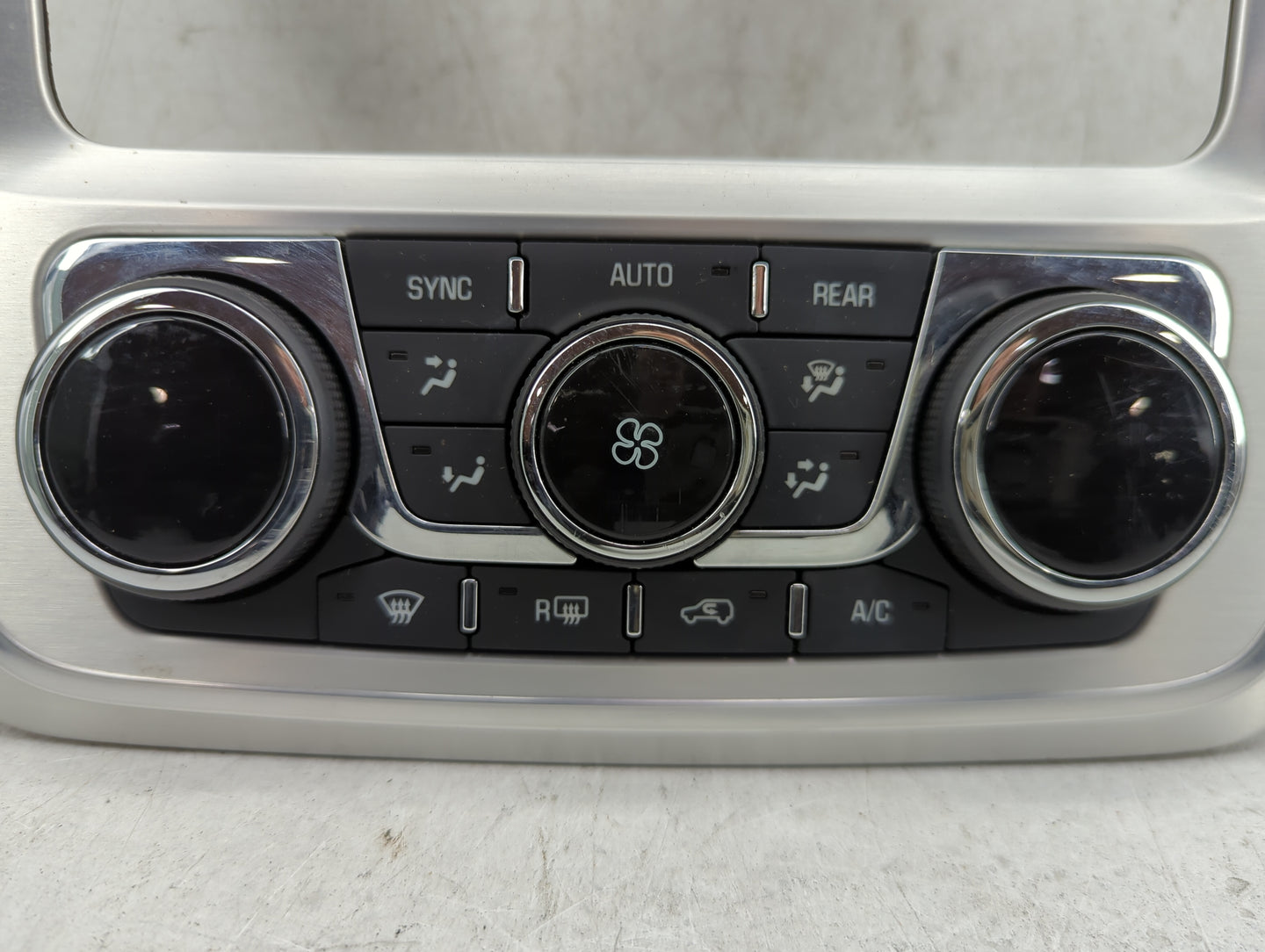 2013-2017 Gmc Acadia Climate Control Module Temperature AC/Heater Replacement P/N:23158334 3239800000000X Fits OEM Used Auto