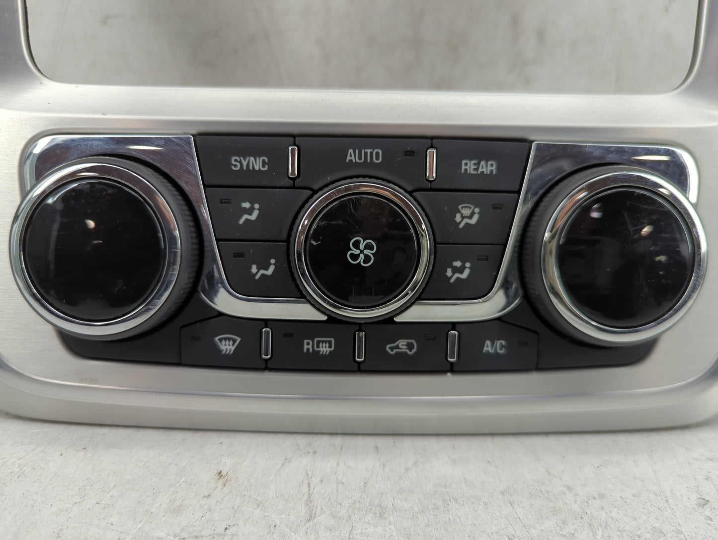 2013-2017 Gmc Acadia Climate Control Module Temperature AC/Heater Replacement P/N:23158334 3239800000000X Fits OEM Used Auto