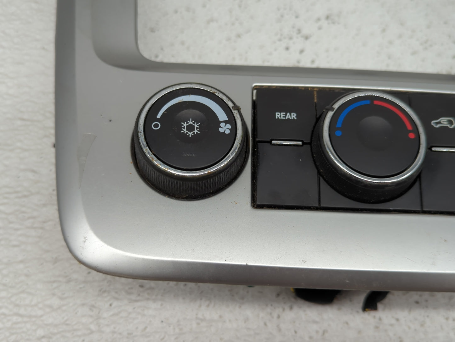 2013-2016 Gmc Acadia Climate Control Module Temperature AC/Heater Replacement P/N:22969801 Fits Fits 2013 2014 2015 2016 OEM