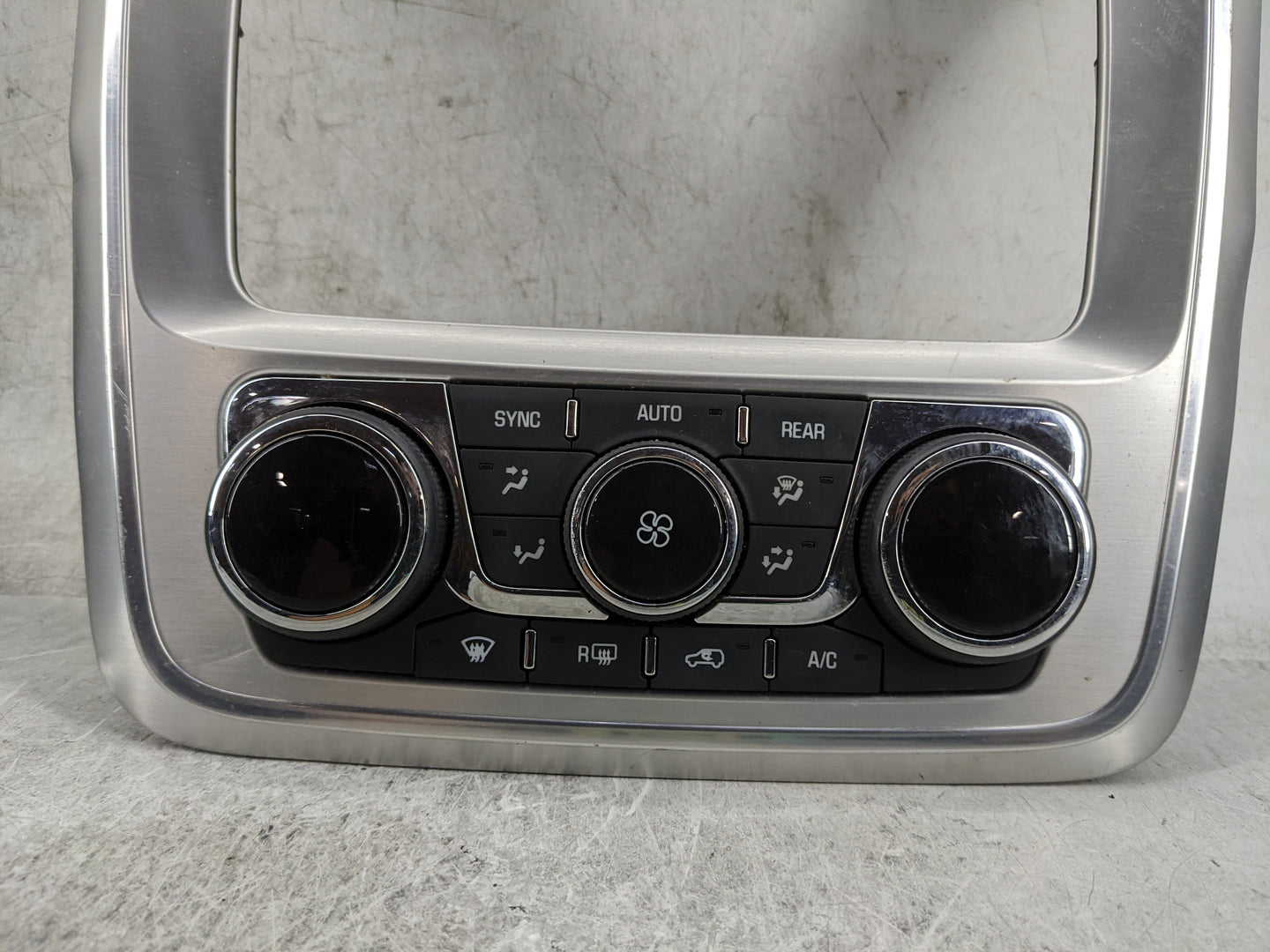 2013-2017 Gmc Acadia Climate Control Module Temperature AC/Heater Replacement P/N:23158334 3239800000000X Fits OEM Used Auto