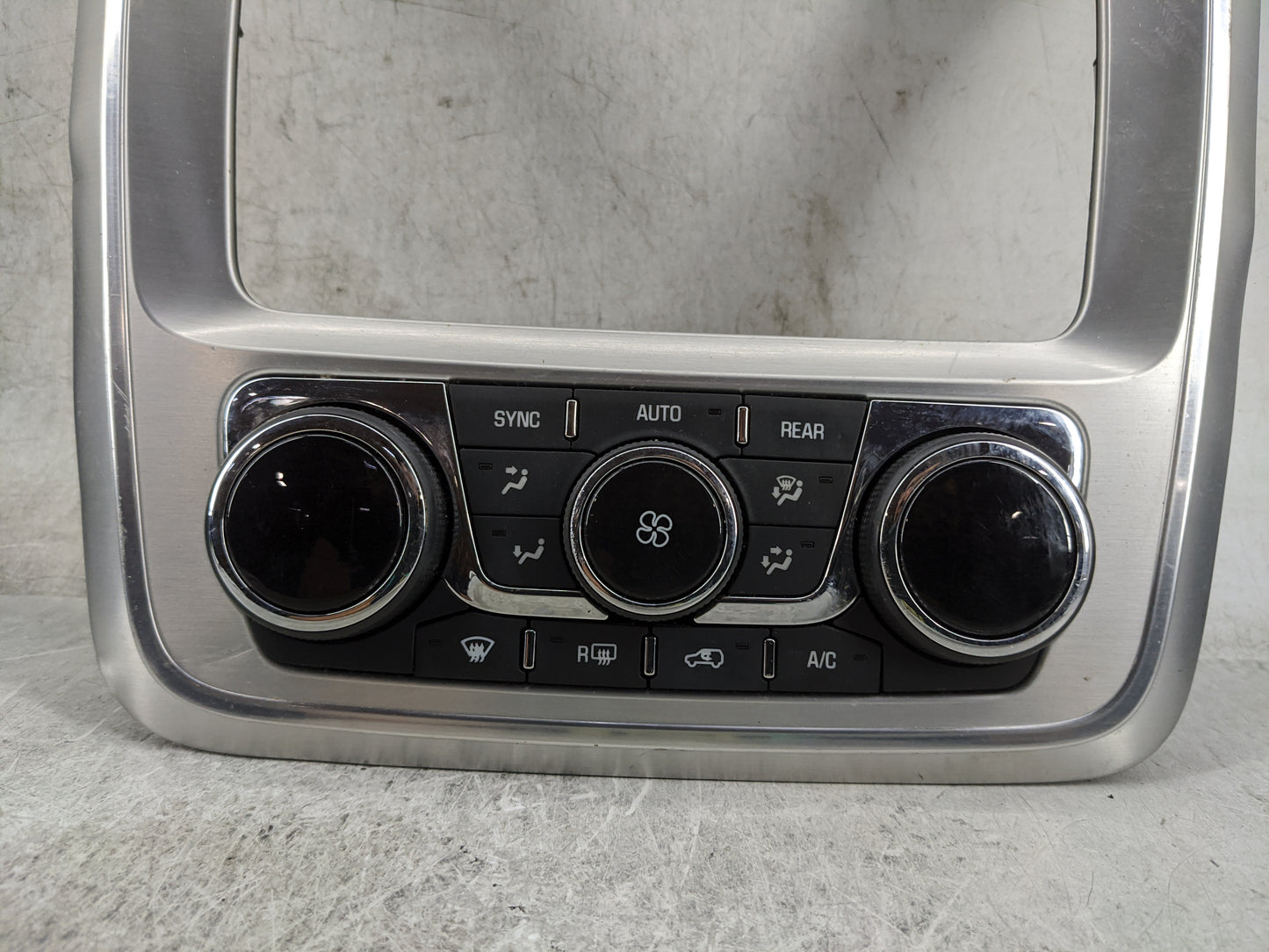 2013-2017 Gmc Acadia Climate Control Module Temperature AC/Heater Replacement P/N:23158334 3239800000000X Fits OEM Used Auto