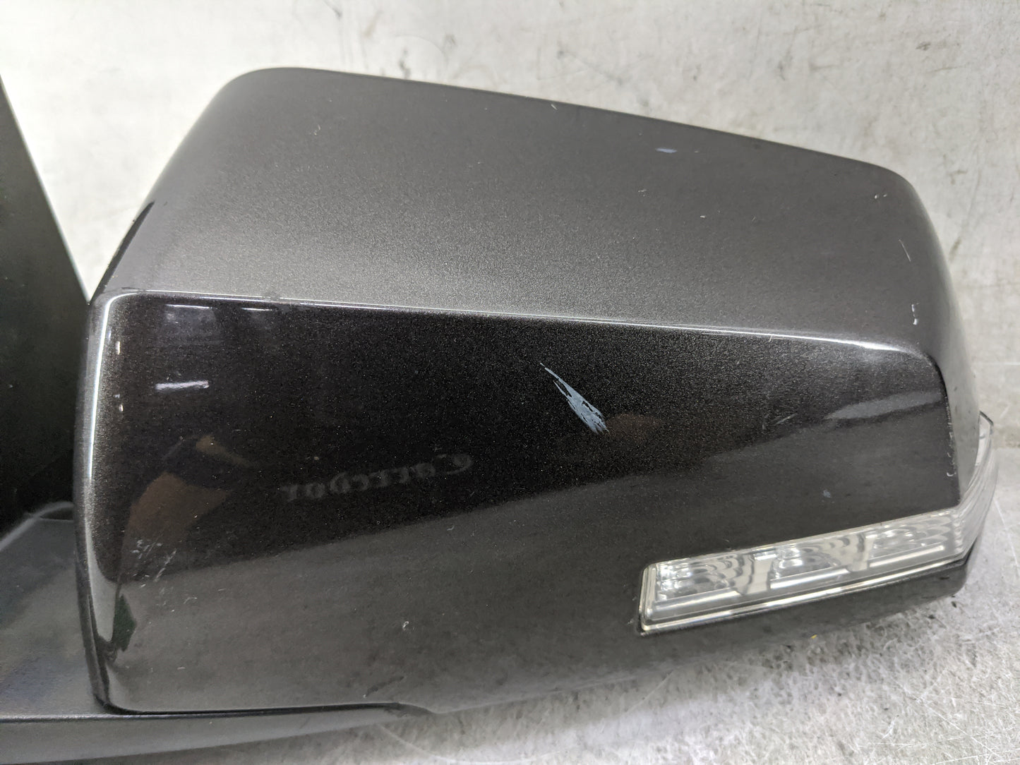 2013-2017 Gmc Acadia Driver Side View Mirror - Left Door Mirror OEM Used - Oemusedautoparts1.com