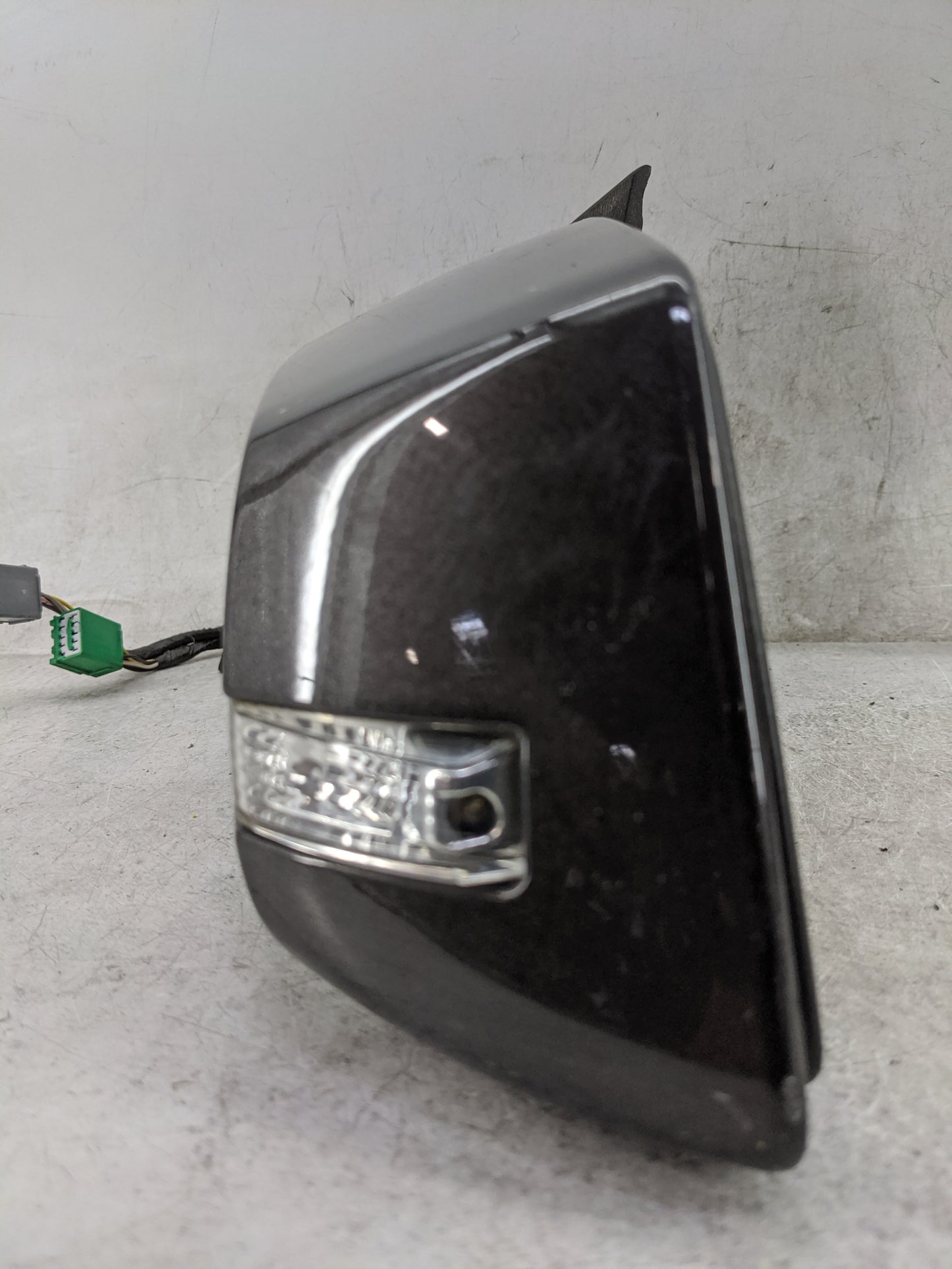 2013-2017 Gmc Acadia Driver Side View Mirror - Left Door Mirror OEM Used - Oemusedautoparts1.com