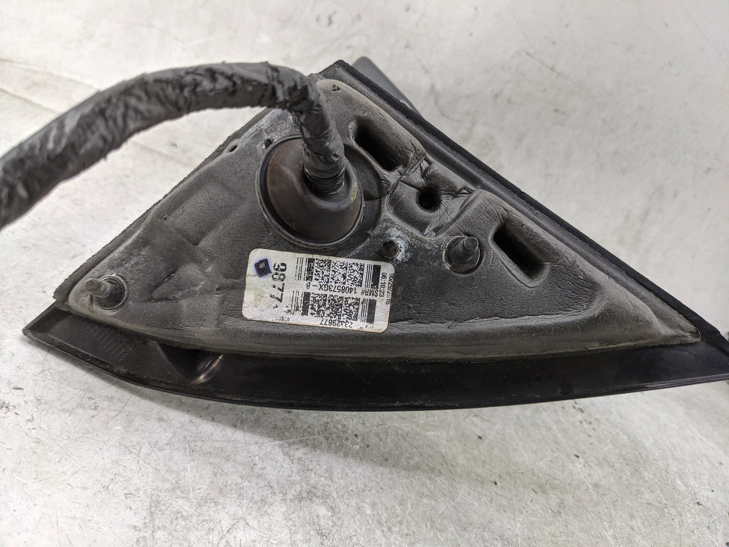 2013-2017 Gmc Acadia Driver Side View Mirror - Left Door Mirror OEM Used - Oemusedautoparts1.com