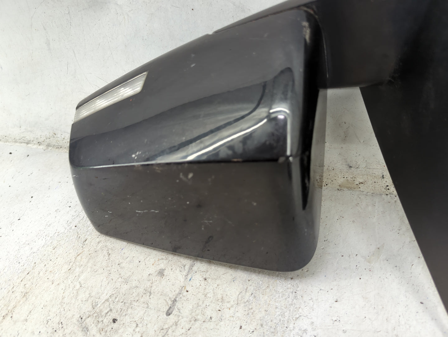2013-2017 Gmc Acadia Driver Side View Mirror - Left Door Mirror OEM Used - Oemusedautoparts1.com