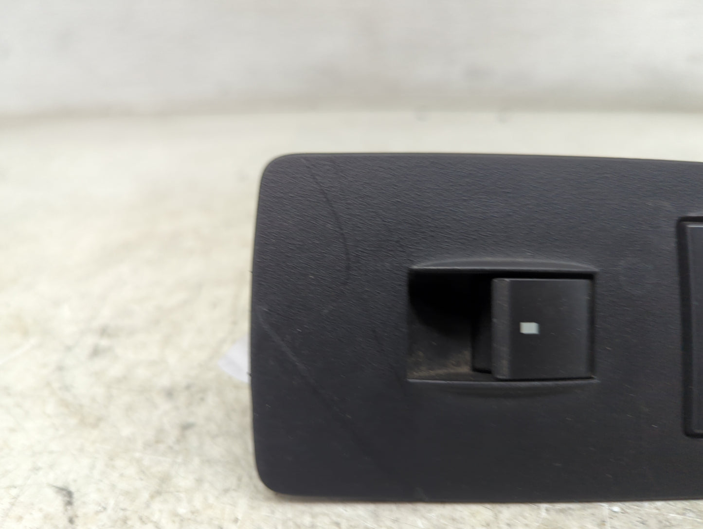 2007-2017 Gmc Acadia Passenger Right Power Window Switch - Oemusedautoparts1.com
