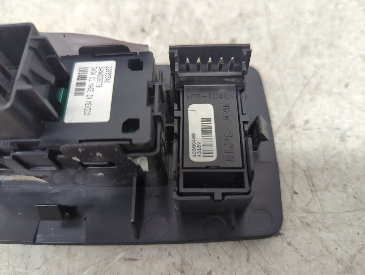 2007-2017 Gmc Acadia Passenger Right Power Window Switch - Oemusedautoparts1.com
