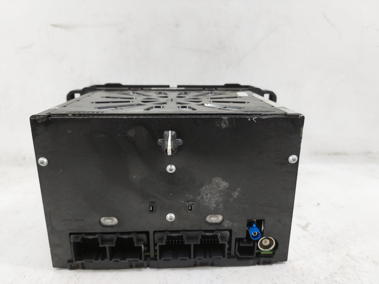 2015-2017 Gmc Acadia Radio AM FM Cd Player Receiver Replacement P/N:23278229 28467506, 15GMT968ICRNAV2 Fits Fits 2015 2016 2