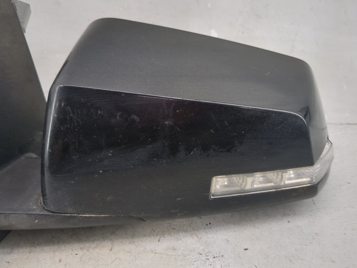 2013-2017 Gmc Acadia Driver Side View Mirror - Left Door Mirror OEM Used - Oemusedautoparts1.com