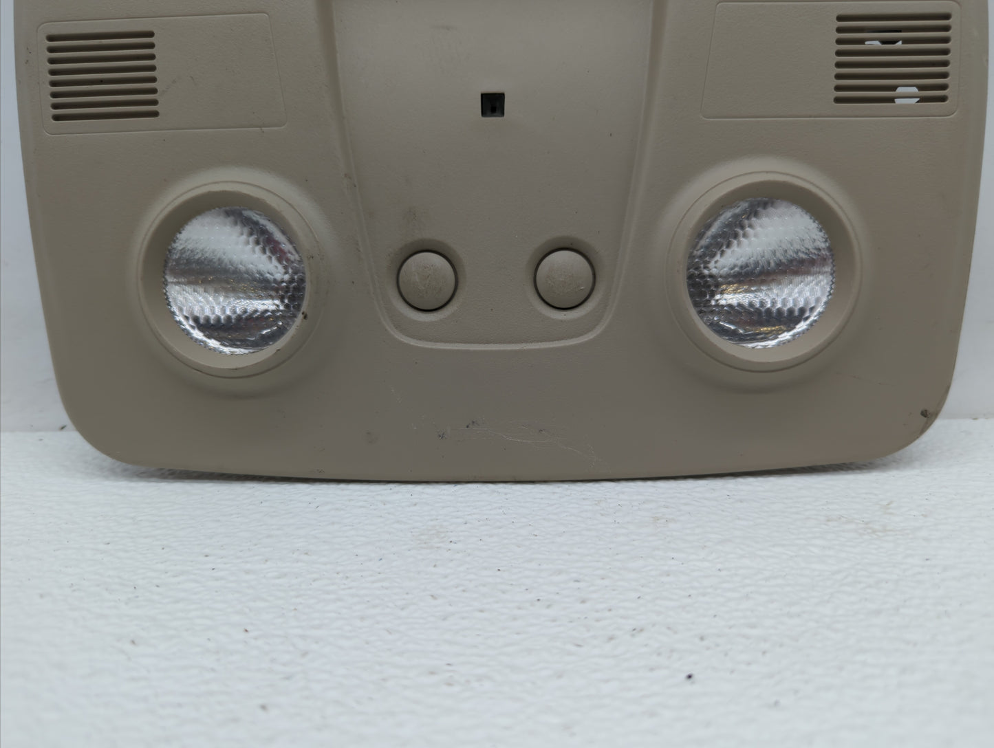 2015 Gmc Acadia Overhead Roof Console - Oemusedautoparts1.com