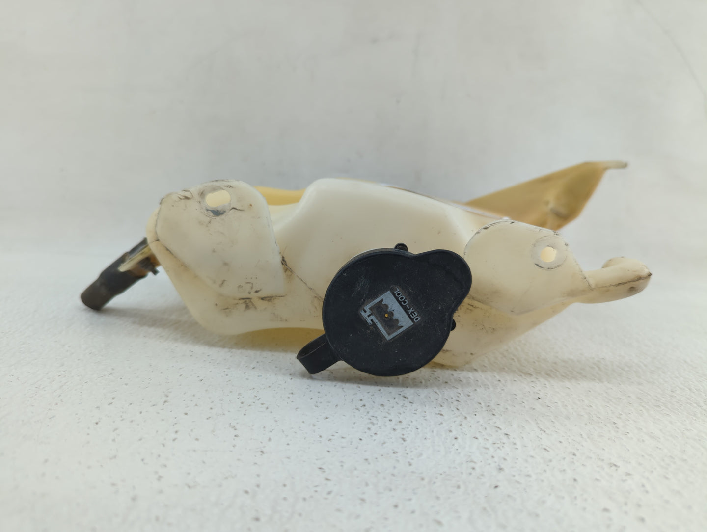 2007-2017 Gmc Acadia Radiator Coolant Overflow Expansion Tank Bottle - Oemusedautoparts1.com