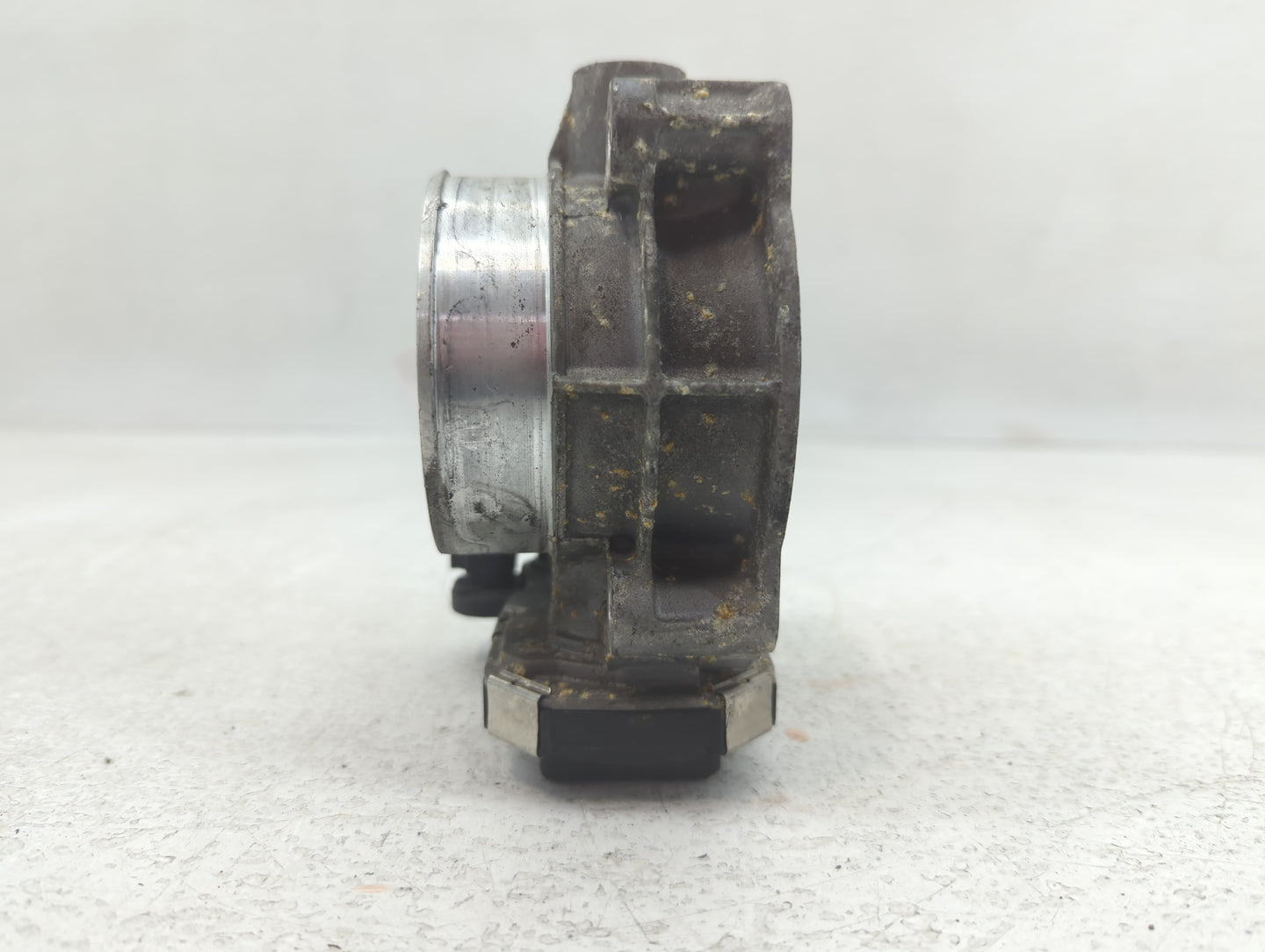2012-2017 Gmc Acadia Throttle Body P/N:172BA4697B Fits Fits 2012 2013 2014 2015 2016 2017 2018 2019 2020 2021 2022 OEM Used 