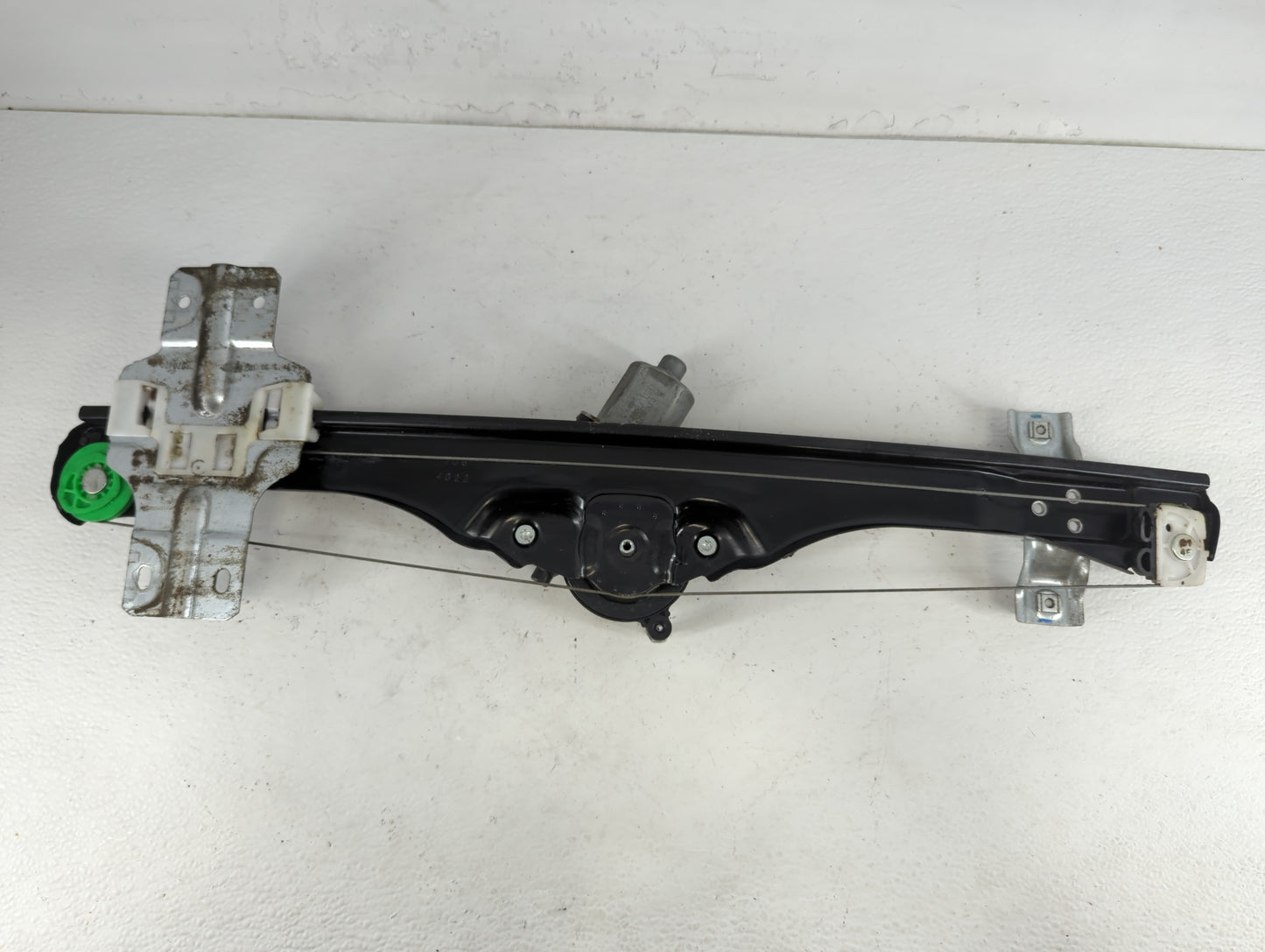 2013-2017 Gmc Acadia Driver Left Rear Window Regulator 702239 - Oemusedautoparts1.com
