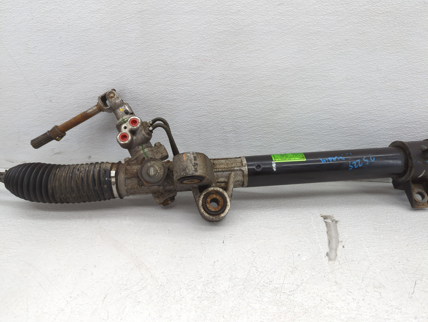 2013-2017 Gmc Acadia Rack and Pinion Steering Gear P/N:23271565 Fits Fits 2013 2014 2015 2016 2017 OEM Used Auto Parts - Oem