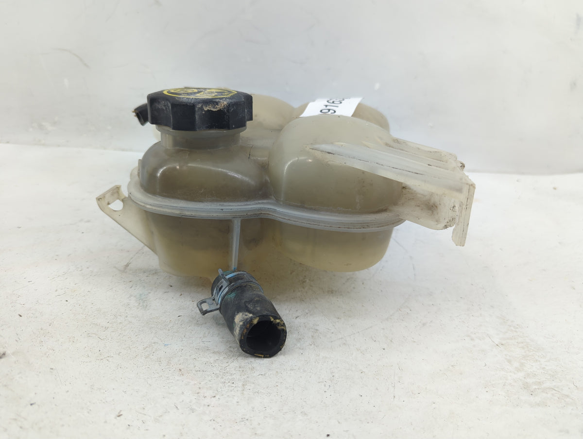 2015-2022 Gmc Canyon Radiator Coolant Overflow Expansion Tank Bottle - Oemusedautoparts1.com