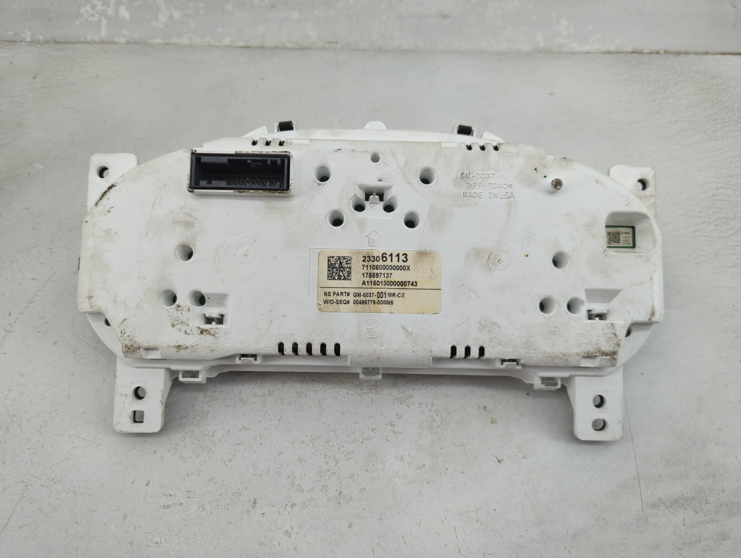 2015 Gmc Canyon Instrument Cluster Speedometer Gauges P/N:23306113 7110500000000X, 175597137, A115013000000743 Miles:76K Fit
