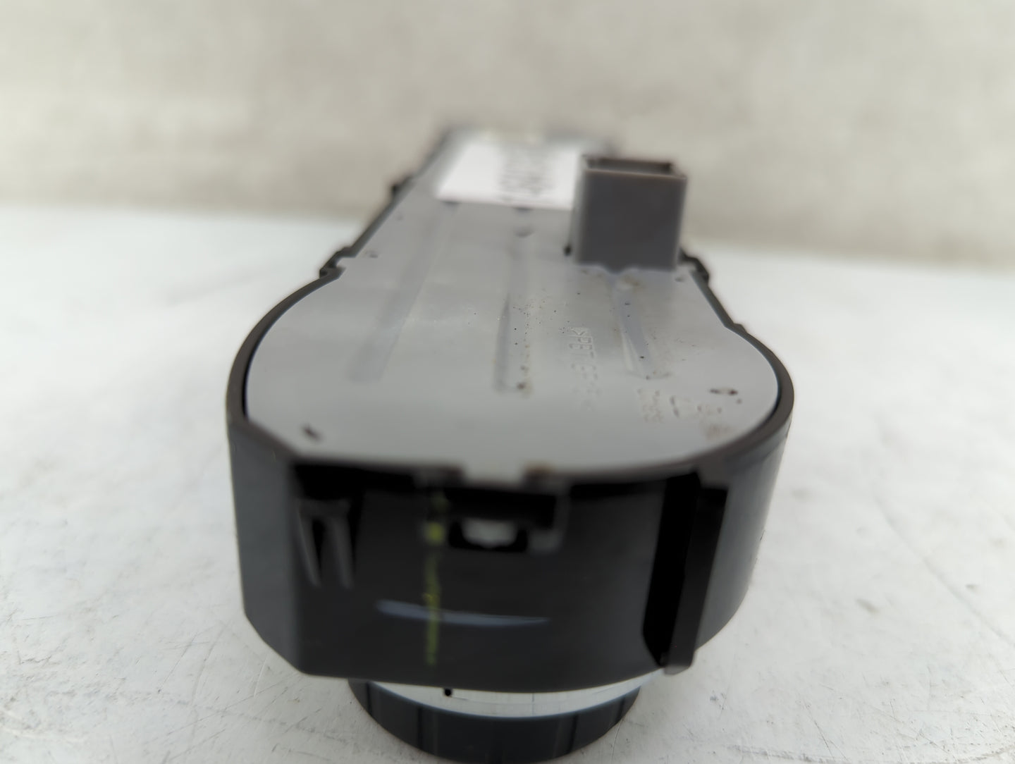 2015-2019 Gmc Canyon Climate Control Module Temperature AC/Heater Replacement P/N:23211701 Fits OEM Used Auto Parts - Oemuse