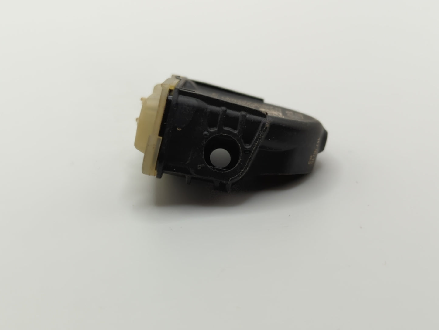 2015 Gmc Savana 1500 Tire Pressure Monitoring System Sensor Tpms - Oemusedautoparts1.com