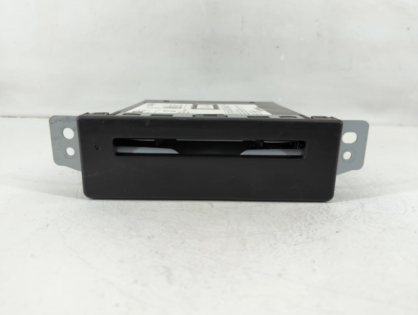 2015-2019 Gmc Sierra 1500 Radio AM FM Cd Player Receiver Replacement P/N:13594481 Fits Fits 2015 2016 2017 2018 2019 2020 OE